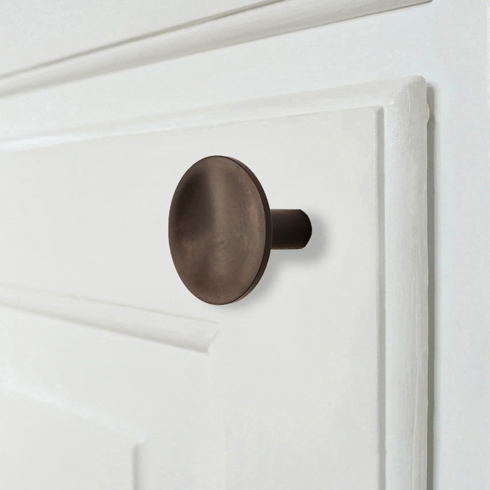 Deep knob