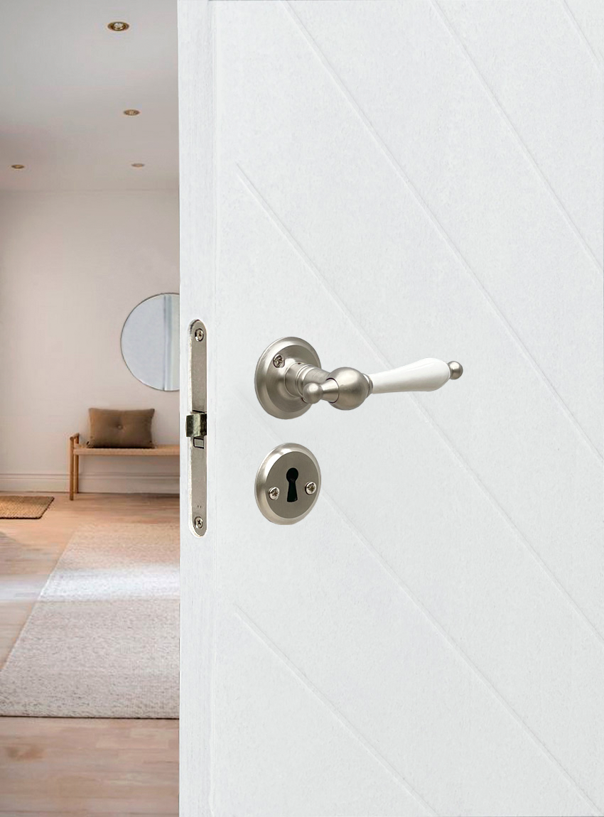 Nordhavn 6686 door handle porcelain