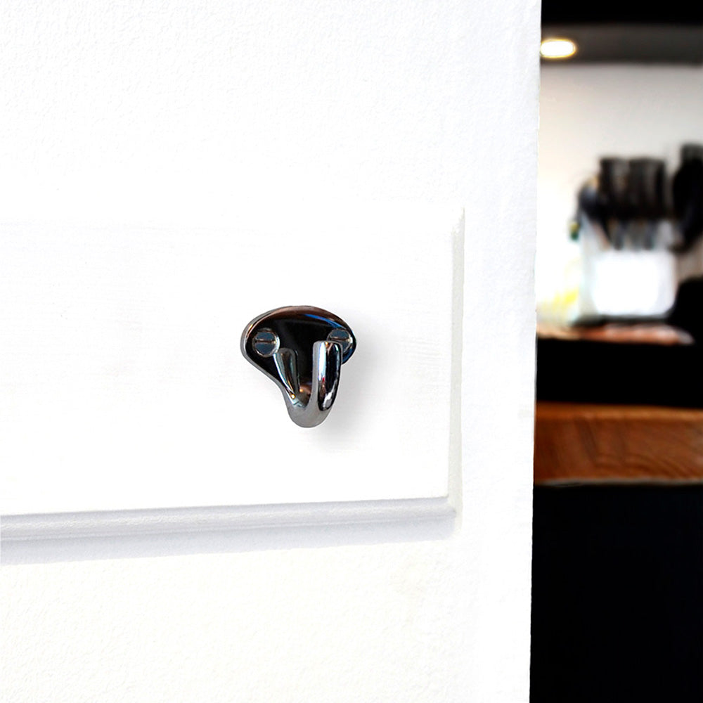 Horizontal oval hook 163