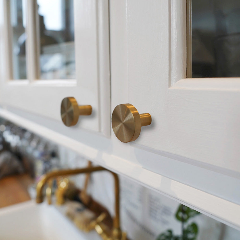 Contemporary knop