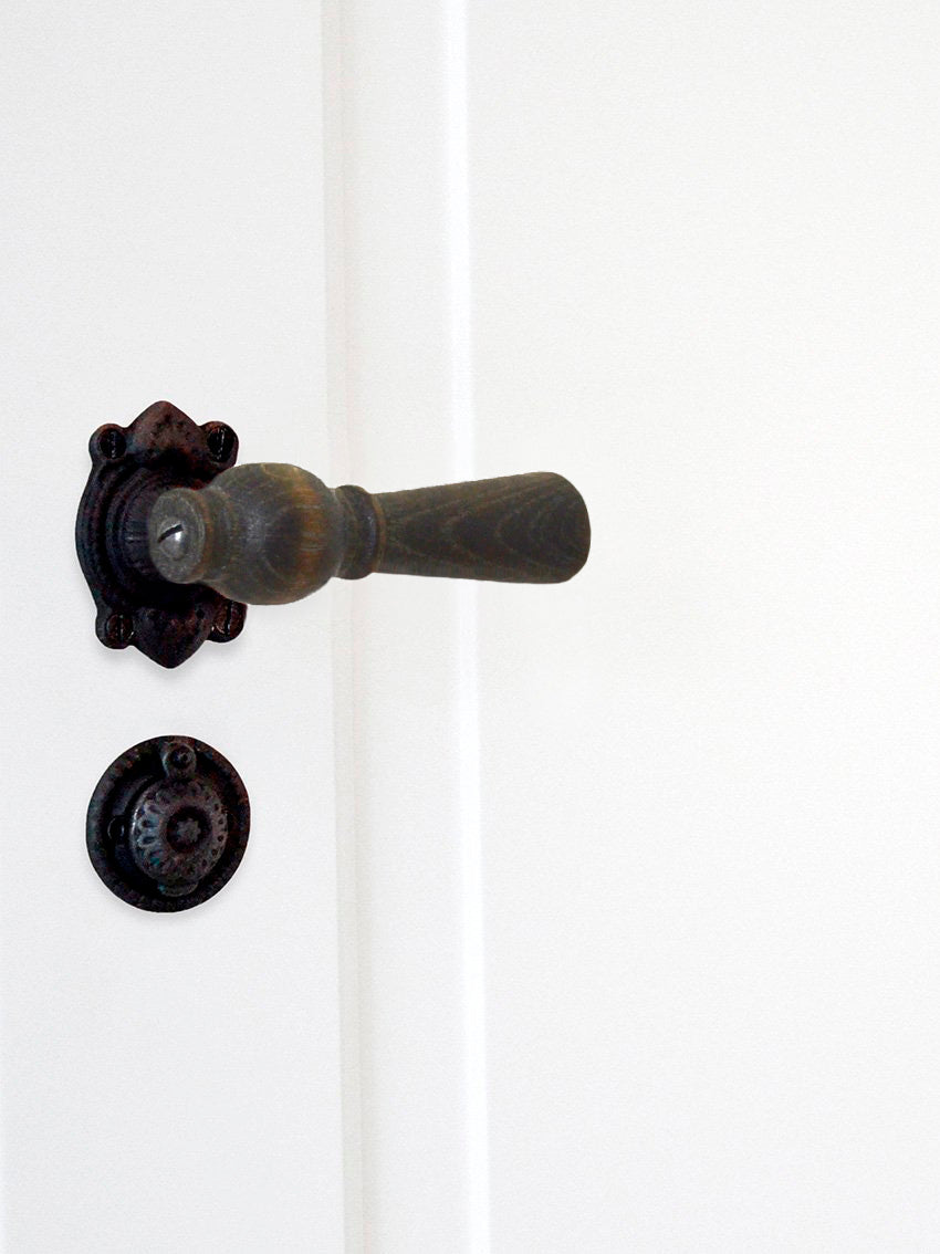 Østerbro door handle in smoked oak