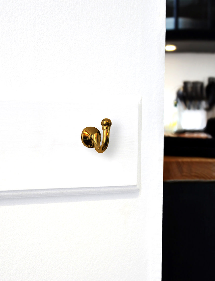 Curved hook with ball 4800